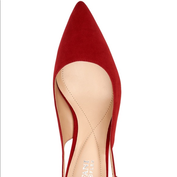 Women’s Step-N-Flex Pointed Toe Slingback Pump - Picture 3 of 5
